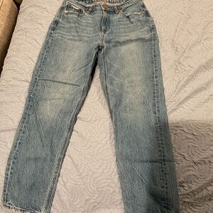 American Eagle Mom Jeans